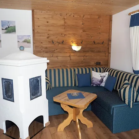 Πανσιόν Haus Alpenflora 3*
