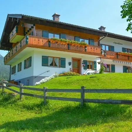 Guest house Haus Alpenflora